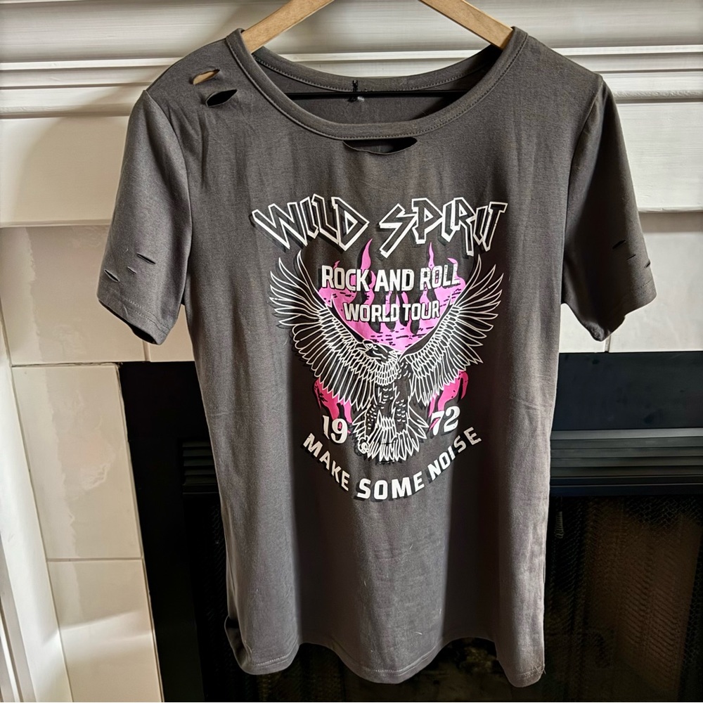 Wild Spirit Rock N Roll Tee Gray Distressed Size Large